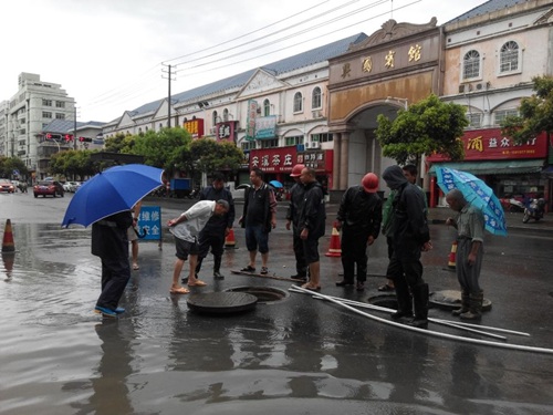 兴国城管：第一时间采取措施应对 连续强降雨 3